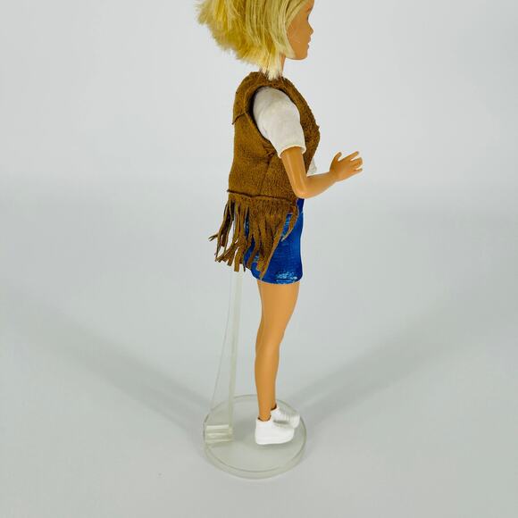 Mattel Barbie Careers Baby Doctor Doll DVG10 Cut Hair in Well Played Condition - Picture 5 of 12